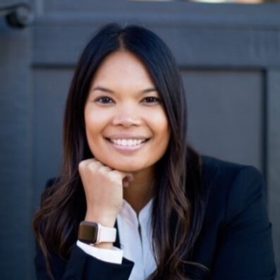 A headshot of Sandy Jones
