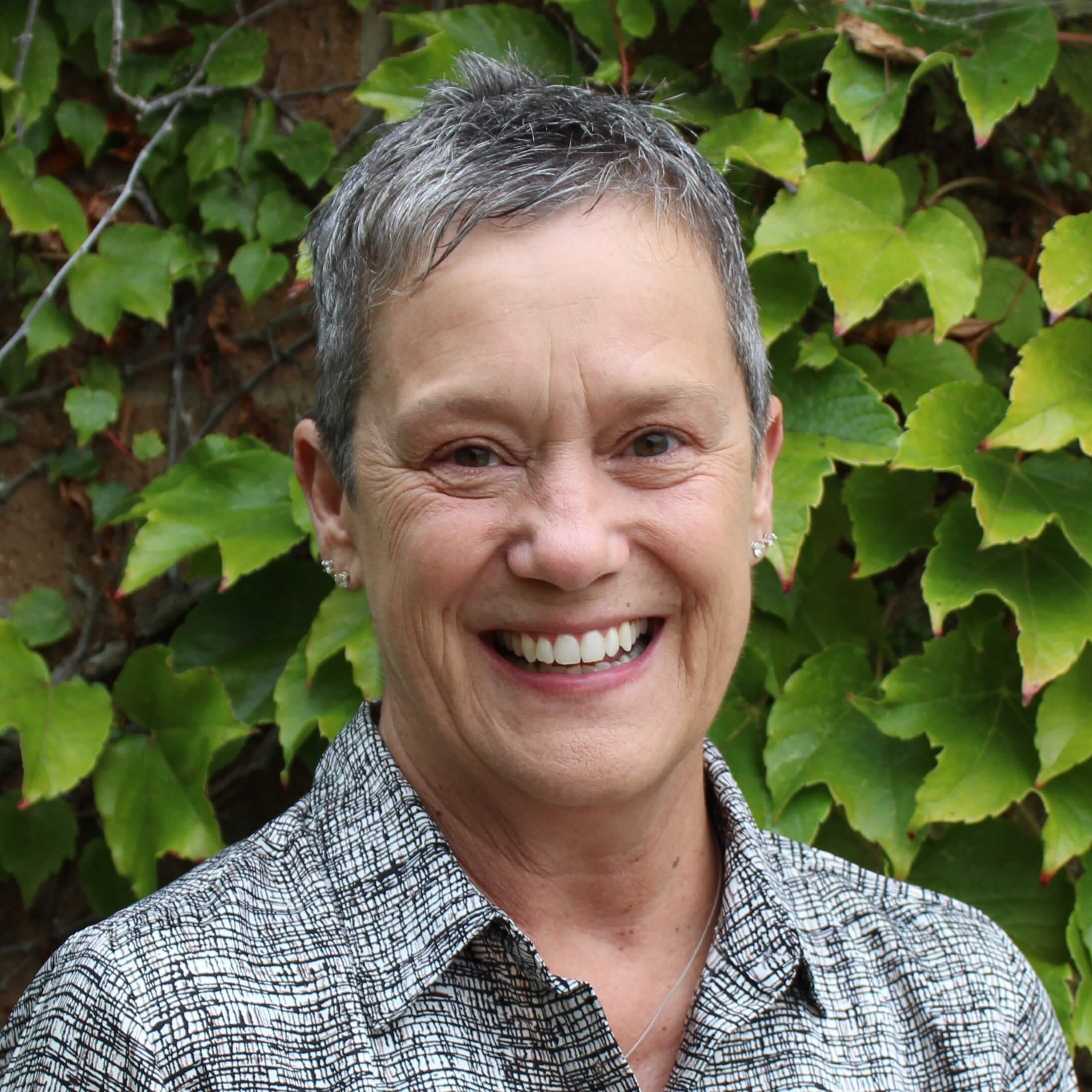 A headshot of DeAnne Anderson